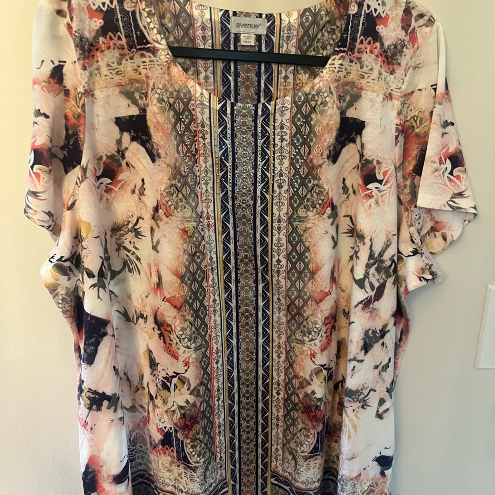 Avenue Women's Multicolor Patterned Blouse